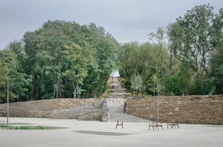 Warsaw Uprising Mound